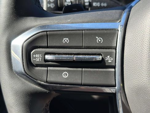 Used 2025 GMC Yukon Denali AWD/4WD image 14