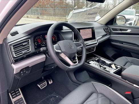 New 2026 Volkswagen Atlas SEL Premium R-Line AWD/4WD image 9
