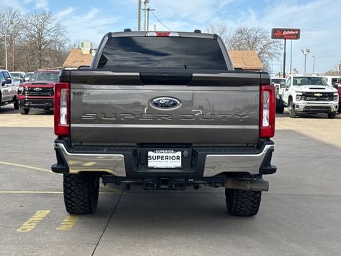 Used 2023 Ford F250 XLT w/ FX4 Off-Road Package image 4
