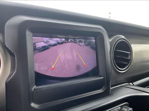 Used 2020 Jeep Wrangler Unlimited Sport S AWD/4WD image 22