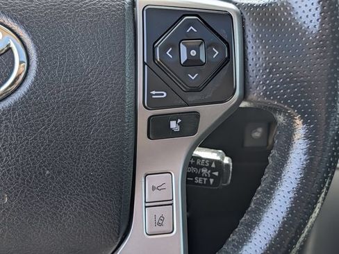 Used 2023 Toyota 4Runner SR5 Premium w/ Moonroof Package AWD/4WD image 21