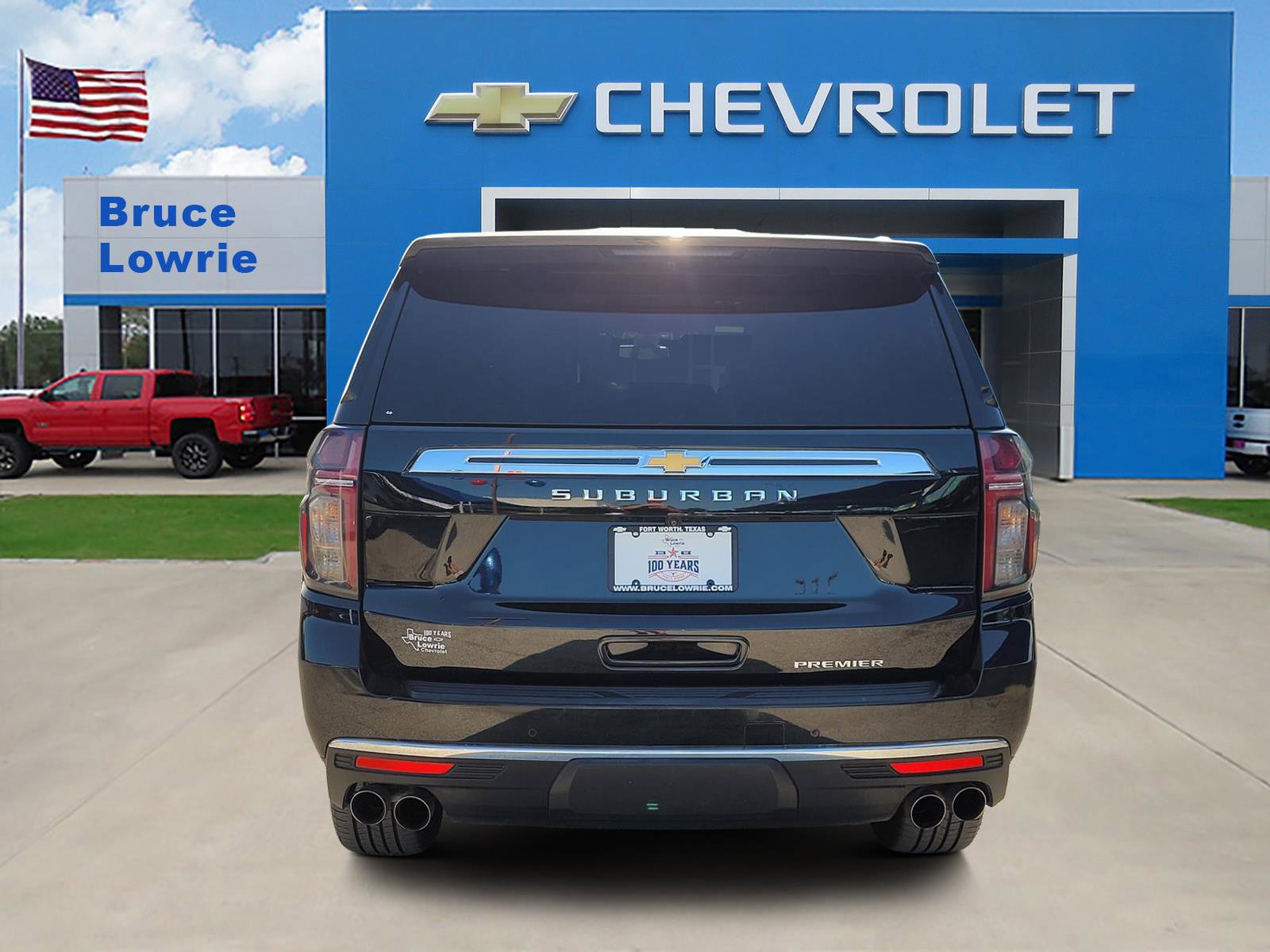 Used 2022 Chevrolet Suburban Premier AWD/4WD image 6