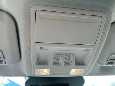 Certified 2022 Ford Escape SEL w/ SEL Stealth AWD Package image 40