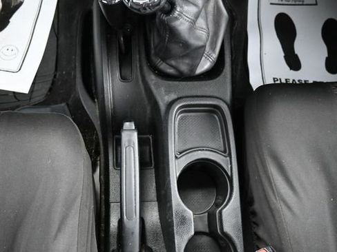 Used 2012 Jeep Wrangler Unlimited Sahara AWD/4WD image 20