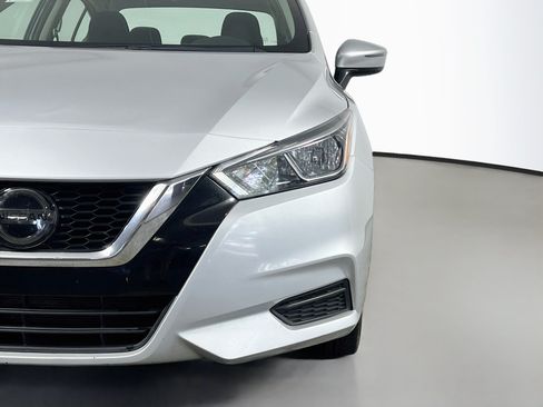 Used 2021 Nissan Versa SV FWD image 12