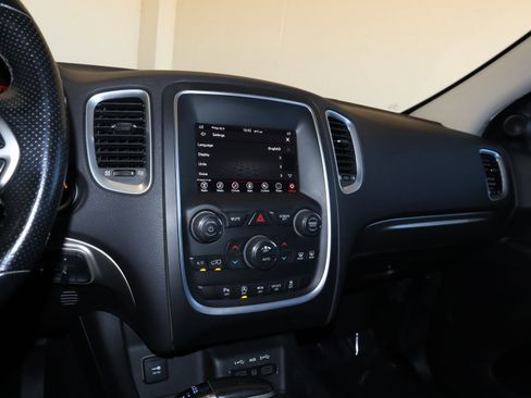 Used 2020 Dodge Durango SXT image 26
