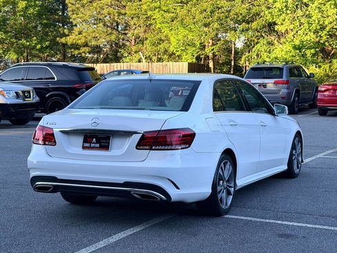 Used 2016 Mercedes-Benz E 350 Sedan image 4