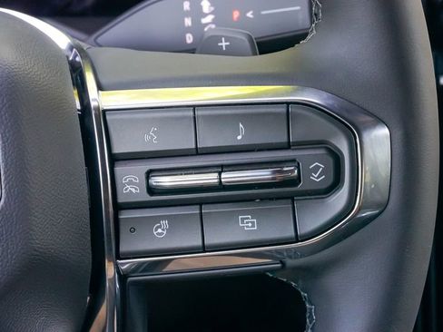 New 2025 GMC Acadia Elevation image 34