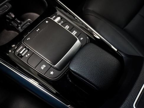 Used 2022 Mercedes-Benz GLA 250 image 25