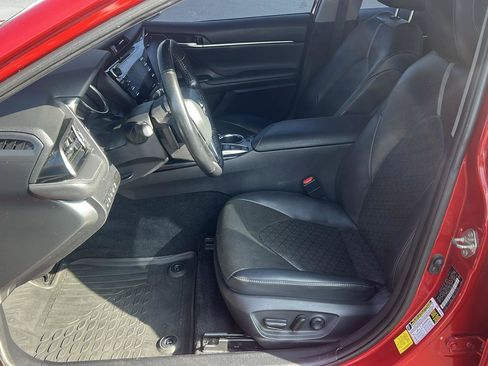Used 2020 Toyota Camry XSE w/ Driver Assist Package FWD image 10