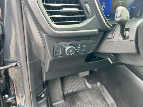 Certified 2022 Ford Escape SEL w/ Technology Package AWD/4WD image 12