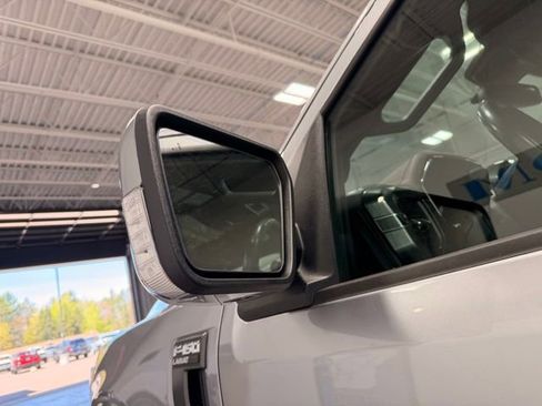 Used 2022 Ford F150 Lariat w/ Equipment Group 502A High AWD/4WD image 17