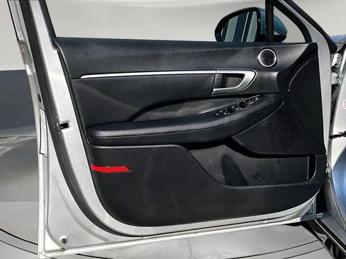 Used 2025 Hyundai Sonata SEL FWD image 23