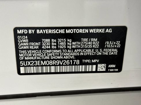 Used 2024 BMW X7 xDrive40i w/ M Sport Package image 21