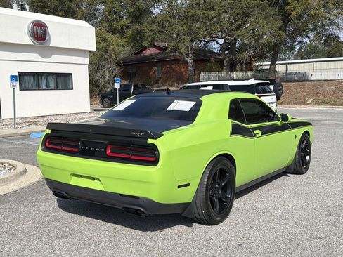 Used 2015 Dodge Challenger SRT Hellcat image 5