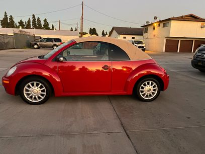 Used 2006 Volkswagen Beetle Convertible w/ Package 1