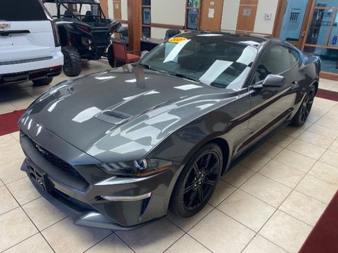 Used 2020 Ford Mustang Coupe w/ Equipment Group 101A RWD image 1