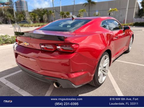 Used 2017 Chevrolet Camaro LT RWD image 5