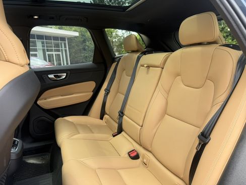 Used 2025 Volvo XC60 B5 Ultra w/ Protection Package Premier AWD/4WD image 17