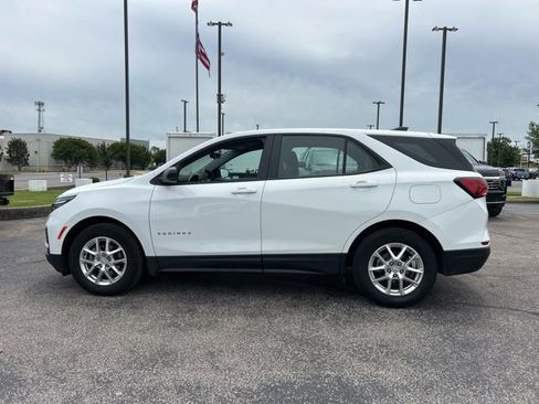 Used 2024 Chevrolet Equinox LS w/ Driver Confidence II Package FWD image 6