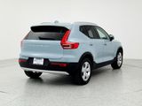 Used 2019 Volvo XC40 T4 Momentum image 5
