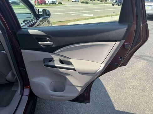 Used 2014 Honda CR-V LX image 17