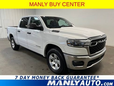 Used 2025 RAM 1500 Big Horn AWD/4WD image 1