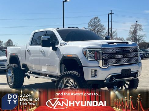 Used 2022 GMC Sierra 2500 Denali image 1