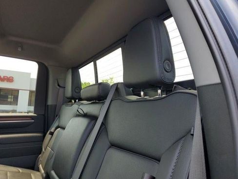 New 2026 GMC Sierra 2500 Denali AWD/4WD image 11