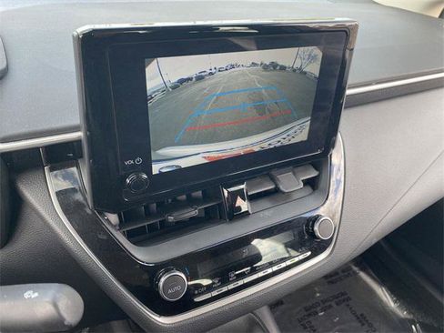 Certified 2023 Toyota Corolla LE FWD image 17