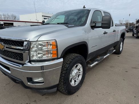 Used 2012 Chevrolet Silverado 2500 LT w/ Interior Plus Package AWD/4WD image 9