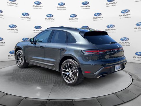 Used 2025 Porsche Macan AWD/4WD image 3
