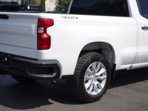 Used 2024 Chevrolet Silverado 1500 W/T w/ WT Value Package AWD/4WD image 10