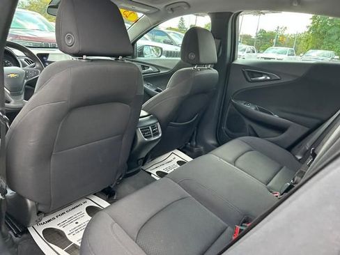 Used 2023 Chevrolet Malibu LT FWD image 14