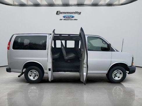 Used 2015 Chevrolet Express 2500 LS image 22