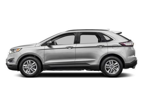 Used 2016 Ford Edge Titanium image 3