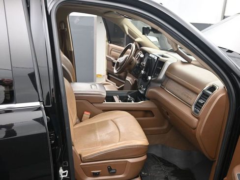Used 2022 RAM 3500 Limited AWD/4WD image 18