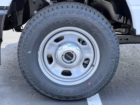 New 2026 Ford F350 4x4 Regular Cab Super Duty image 5