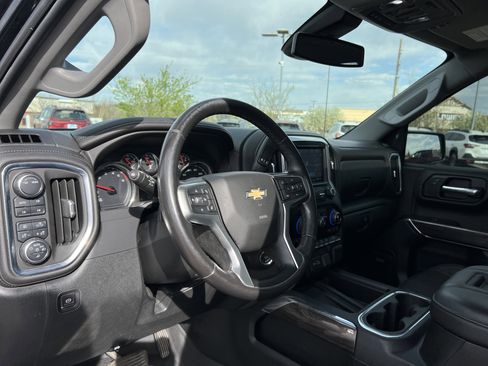 Used 2020 Chevrolet Silverado 1500 LTZ w/ LTZ Premium Package image 24