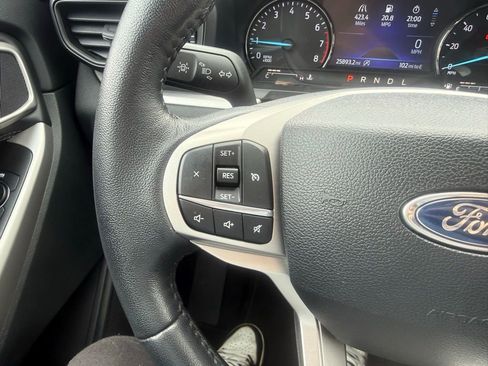 Certified 2024 Ford Explorer XLT AWD/4WD image 19