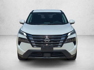 Used 2025 Nissan Rogue SV video 2