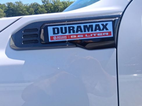 Used 2025 GMC Sierra 2500 AT4 w/ AT4 Premium Plus Package AWD/4WD image 19