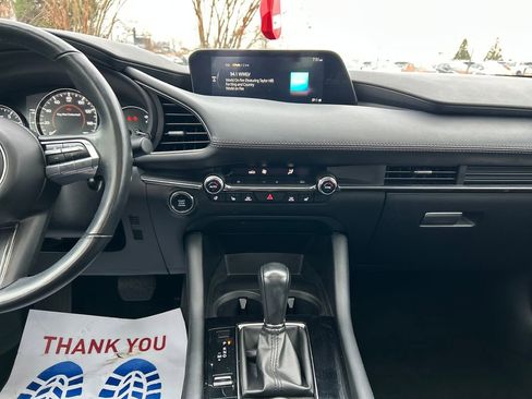 Used 2022 MAZDA MAZDA3 s image 21