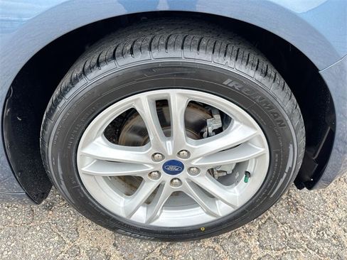 Used 2018 Ford Fusion S image 11