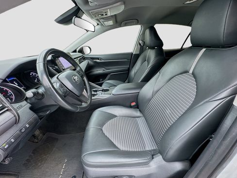 Used 2023 Toyota Camry SE w/ Protection Package (Q2) (TMS) FWD image 13