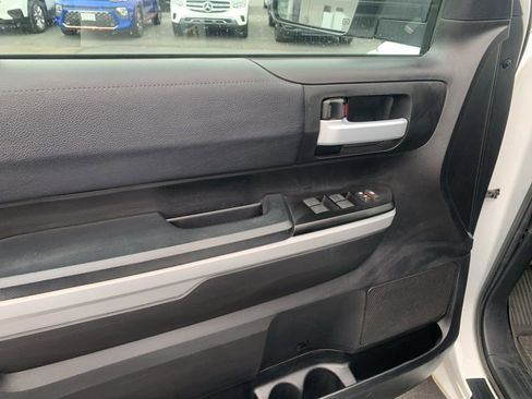 Used 2021 Toyota Tundra SR5 w/ Trail Edition AWD/4WD image 19