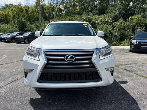 Used 2018 Lexus GX 460 Premium w/ Premium Package AWD/4WD image 2