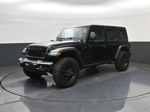 Used 2024 Jeep Wrangler Unlimited Sport AWD/4WD image 4
