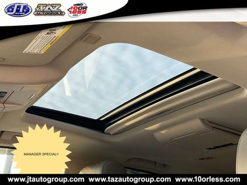 Used 2015 Chevrolet Suburban LTZ image 13