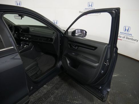 Used 2025 Honda CR-V EX-L image 7